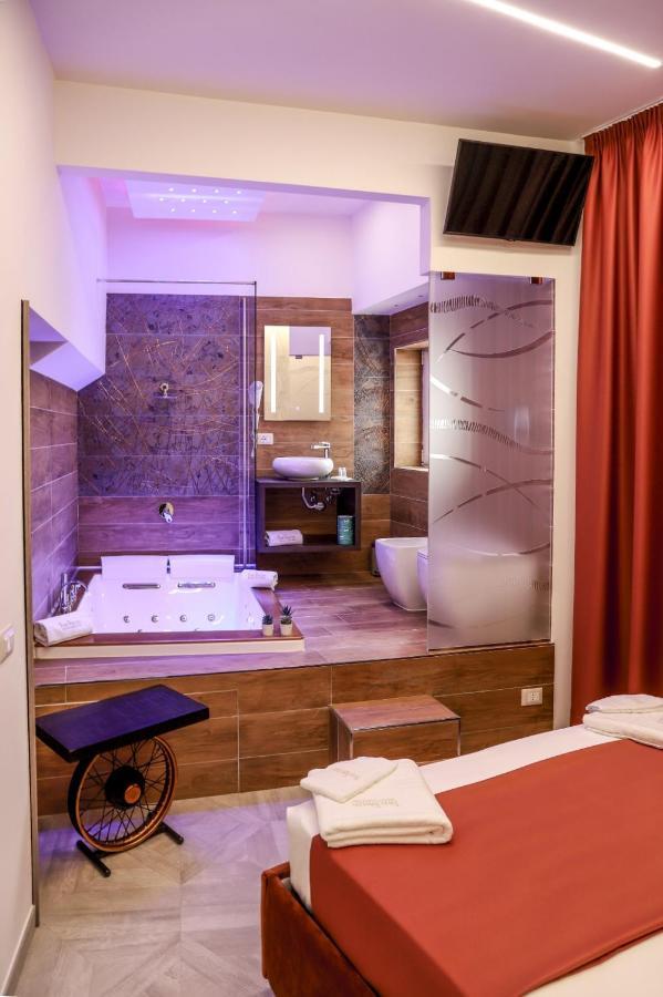 Twin Towers Naples Luxury Panzió Kültér fotó