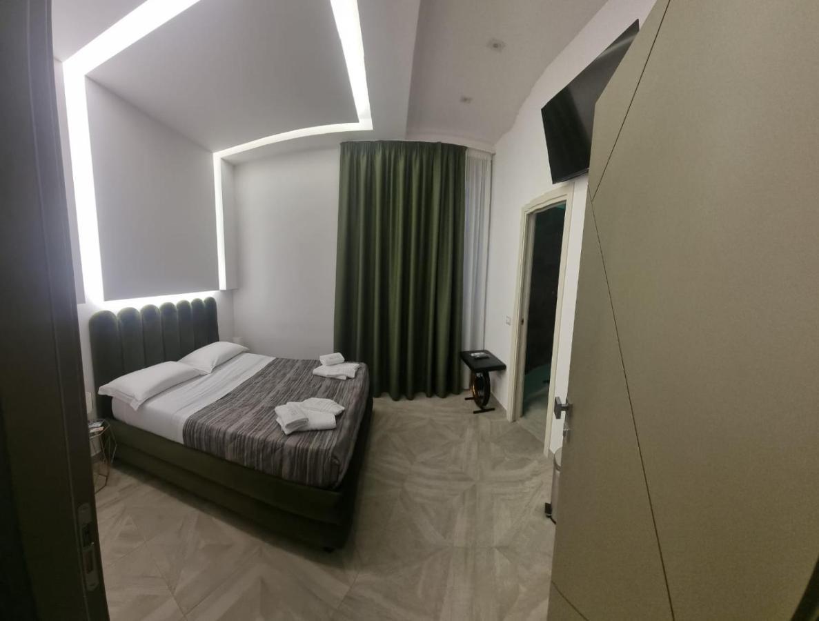 Twin Towers Naples Luxury Panzió Kültér fotó