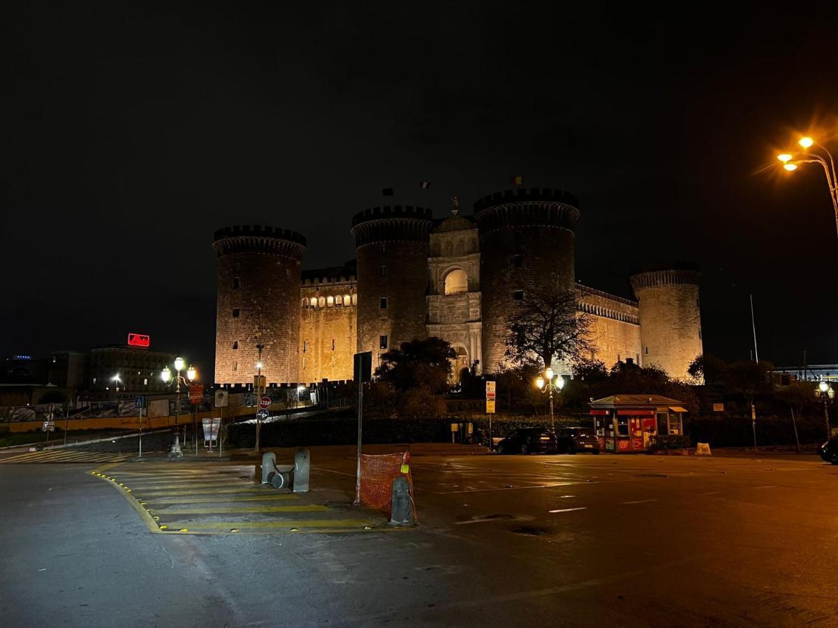 Twin Towers Naples Luxury Panzió Kültér fotó