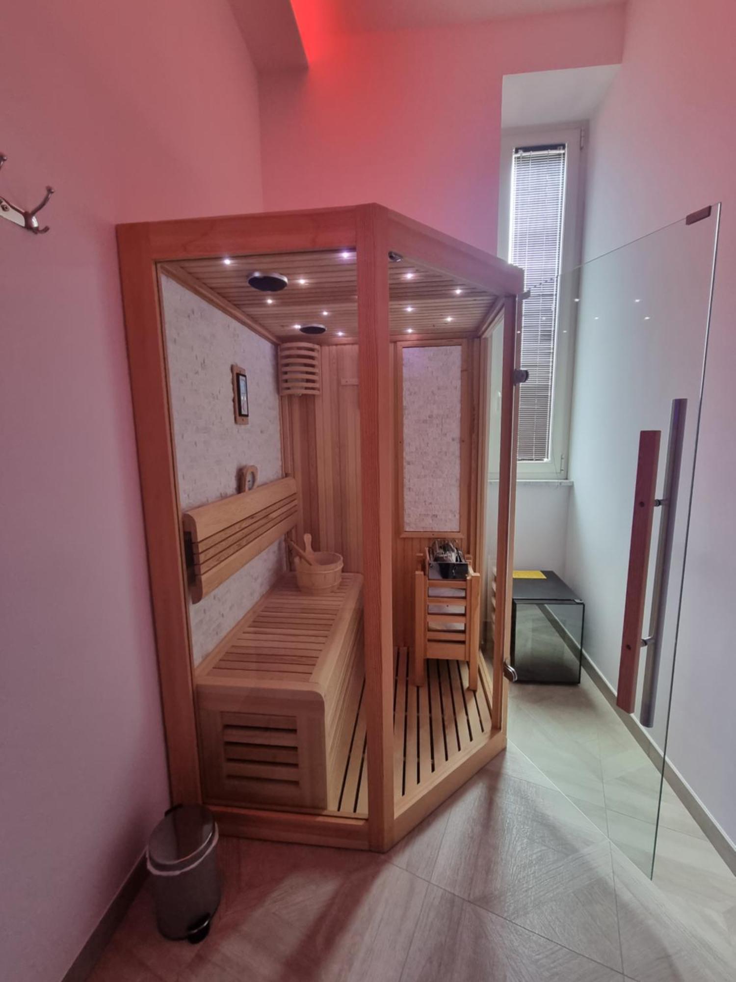 Twin Towers Naples Luxury Panzió Kültér fotó